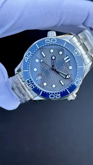Omega Seamaster "Basel 2018 Mavi Kadran" 300M — 3. görsel