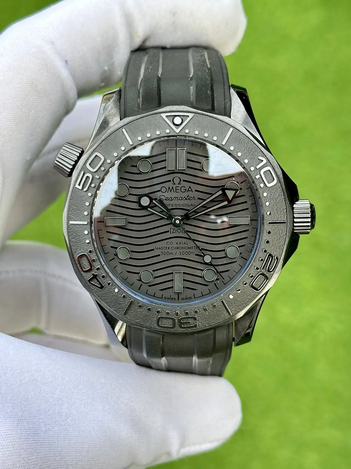 Omega Seamaster "Basel 2018 Siyah Kadran"