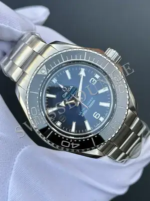 Omega Seamaster "Planet Ocean Turuncu Metalik Bezel Çelik Kasa Siyah Kadran" No. 02 — 2. görsel