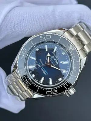 Omega Seamaster "Planet Ocean Turuncu Metalik Bezel Çelik Kasa Siyah Kadran" No. 02 — 3. görsel