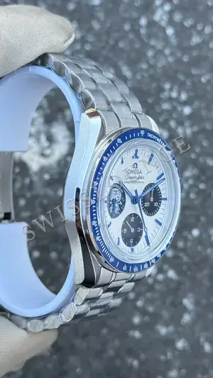 Omega Speedmaster "Moonwatch Chronograph Çelik Kordon Beyaz Kadran" No. 03, 5. görsel