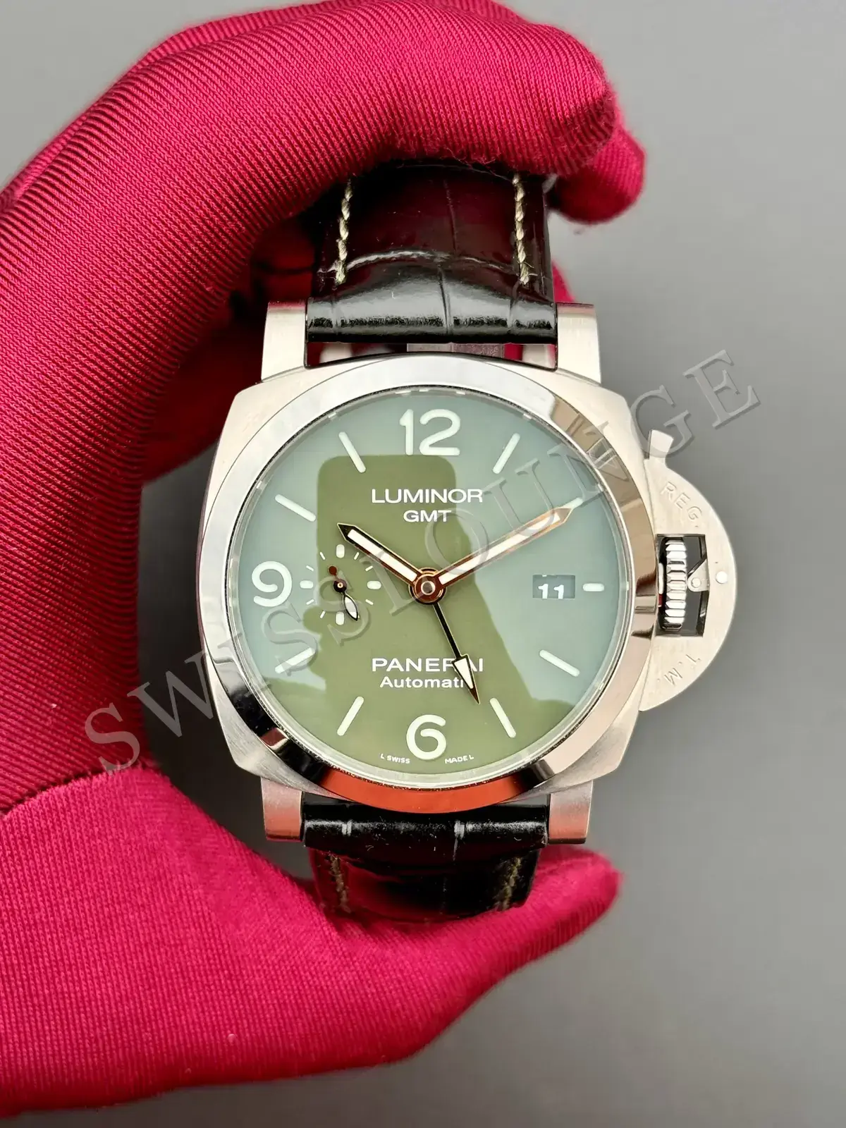 Panerai Luminor "GMT Çelik Kasa Siyah Kadran" PAM531 No. 02
