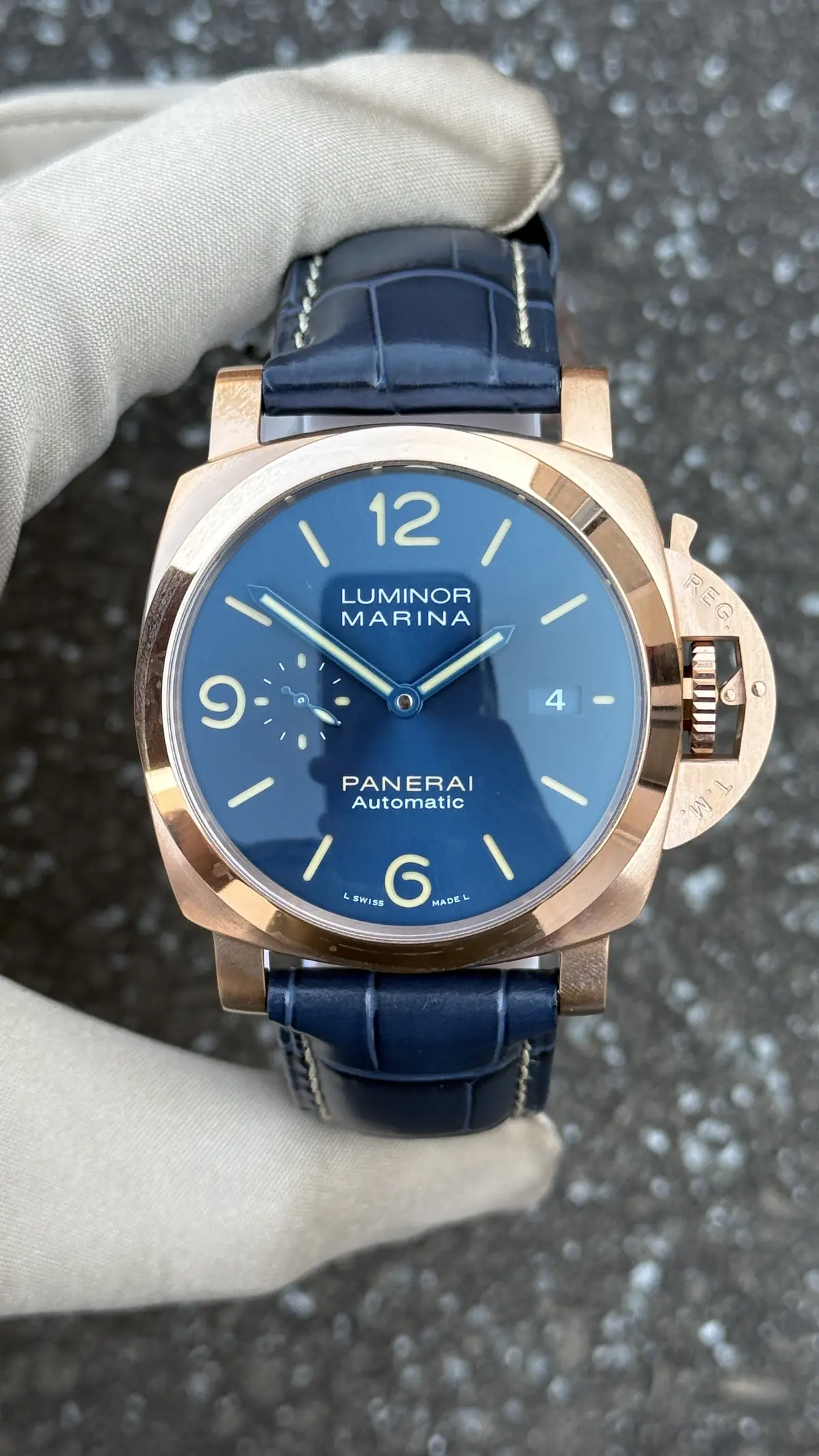 Panerai Luminor "GMT"