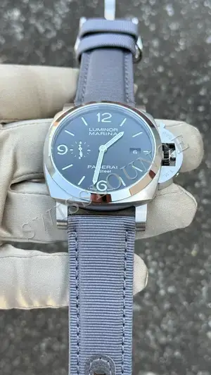 Panerai Luminor "Marina Carbotech Luna Rossa" PAM01529 No. 02 — 4. görsel
