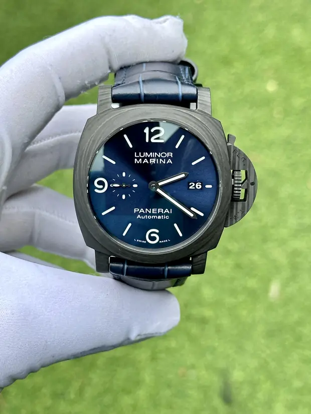 Panerai Luminor "Marina Carbotech Luna Rossa" PAM01529 No. 03