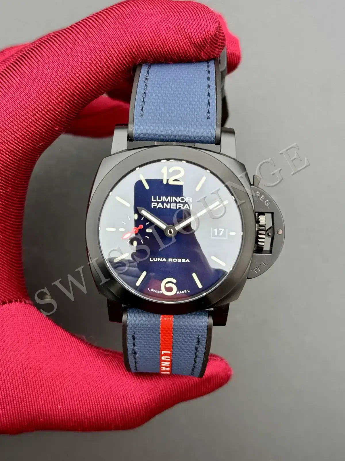Panerai Luminor "Marina Carbotech Luna Rossa" PAM01529
