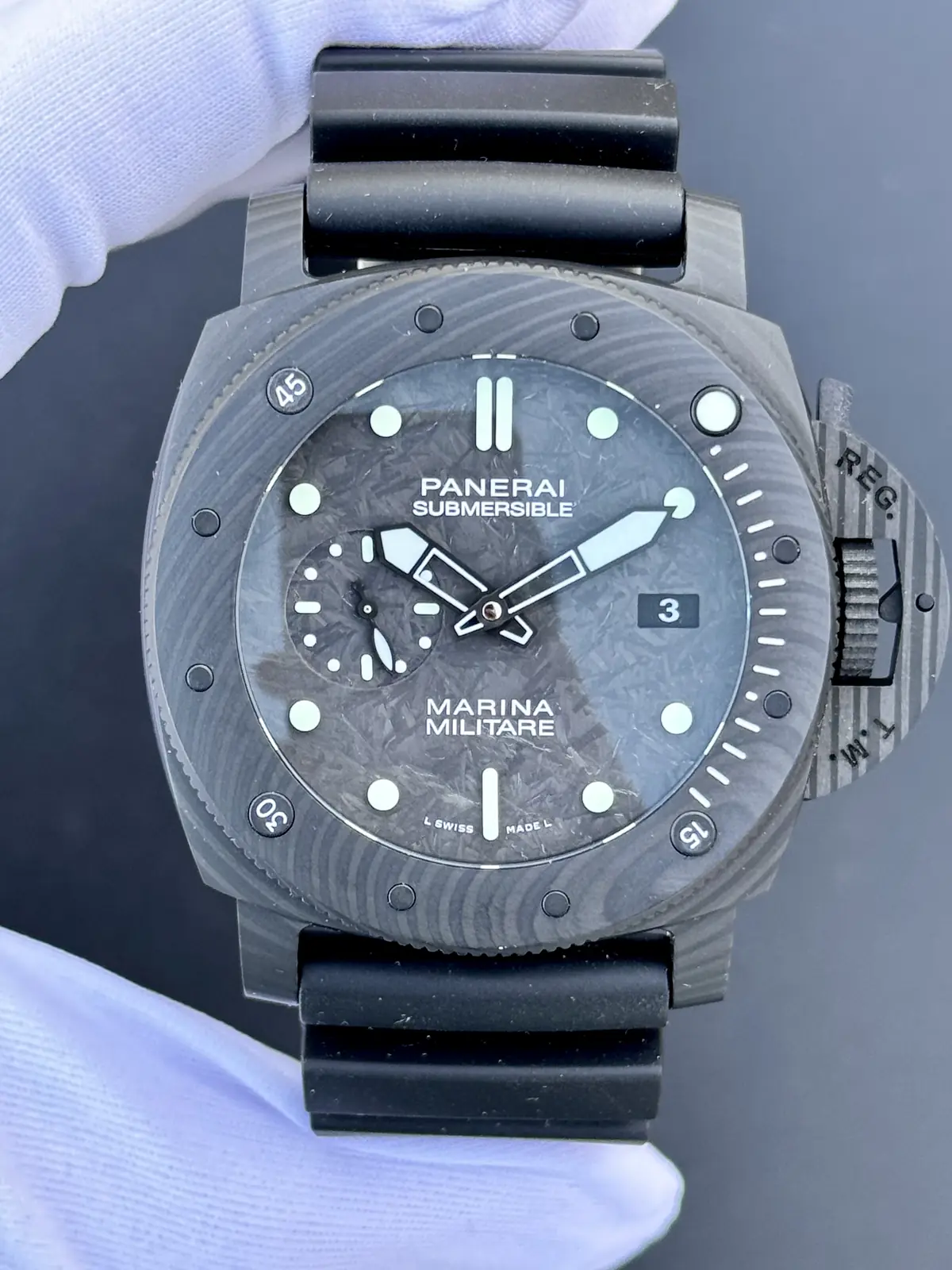 Panerai Submersible "Luminor 1950 Days Automatic"