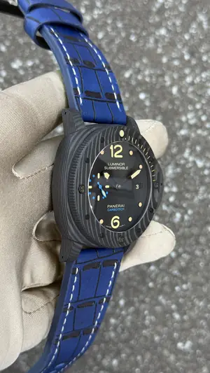 Panerai Submersible "Quarantaquattro Luna Rossa Carbotech Ti Ceramitech" PAM01543 — 5. görsel