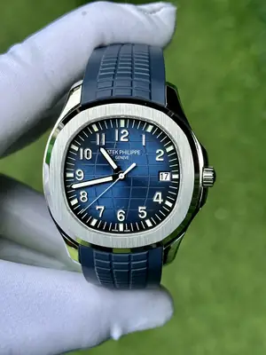 Patek Philippe Aquanaut "Çelik Kasa Mavi Kadran" 5168 No. 06 — 1. görsel