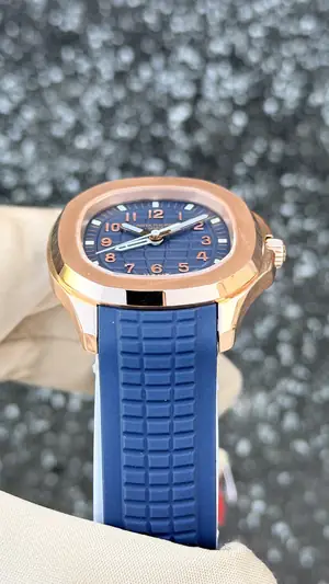 Patek Philippe Aquanaut "Çelik Kasa Mavi Kadran" 5168 No. 12 — 4. görsel
