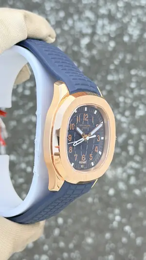 Patek Philippe Aquanaut "Çelik Kasa Mavi Kadran" 5168 No. 12 — 5. görsel