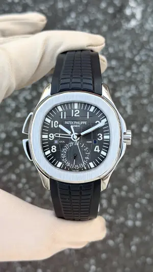 Patek Philippe Aquanaut "Çelik Kasa Mavi Kadran" 5168 — 1. görsel