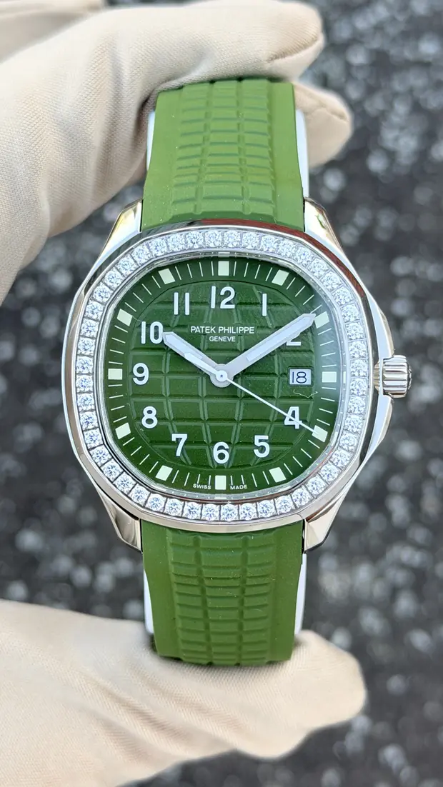 Patek Philippe Aquanaut "Luce" 5267 No. 02