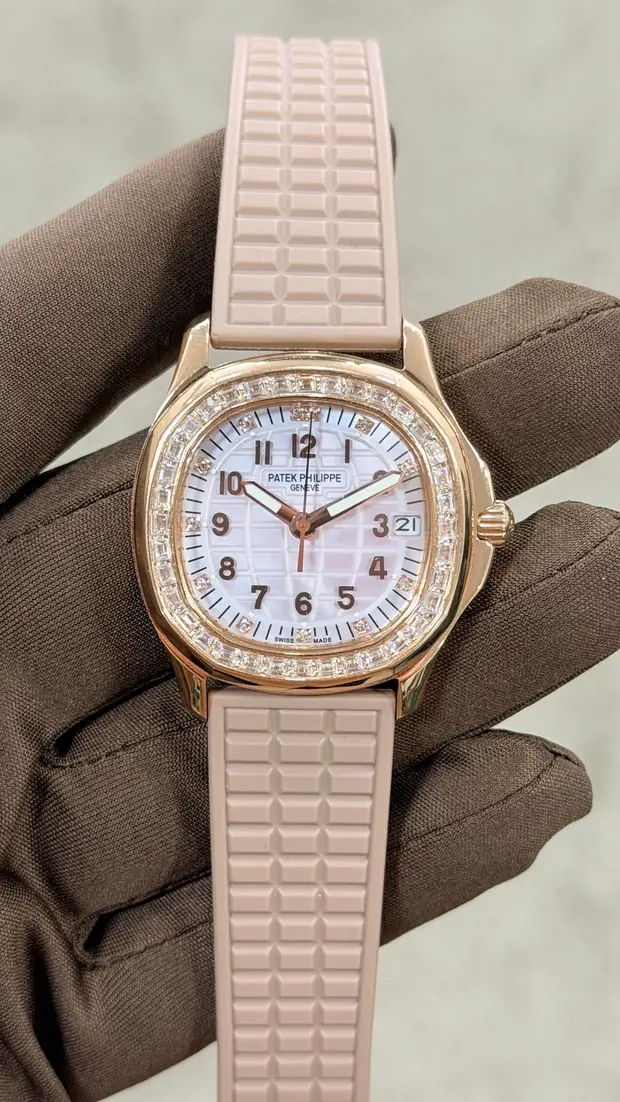 Patek Philippe Aquanaut "Luce" 5268