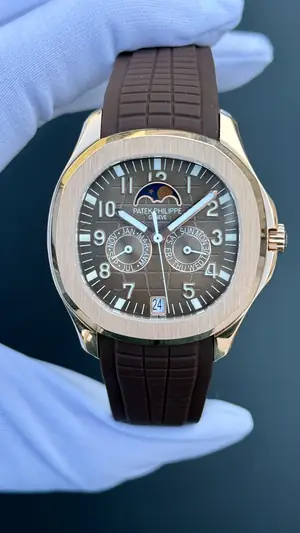 Patek Philippe Aquanaut "Luce Annual Calendar" — 1. görsel