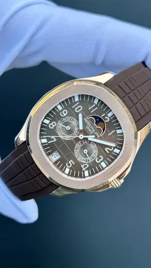 Patek Philippe Aquanaut "Luce Annual Calendar" — 3. görsel