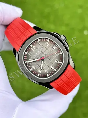 Patek Philippe Aquanaut "Singapore Edition" — 2. görsel