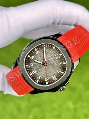 Patek Philippe Aquanaut "Singapore Edition" — 3. görsel