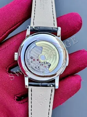 Patek Philippe Calatrava 5196P — 9. görsel