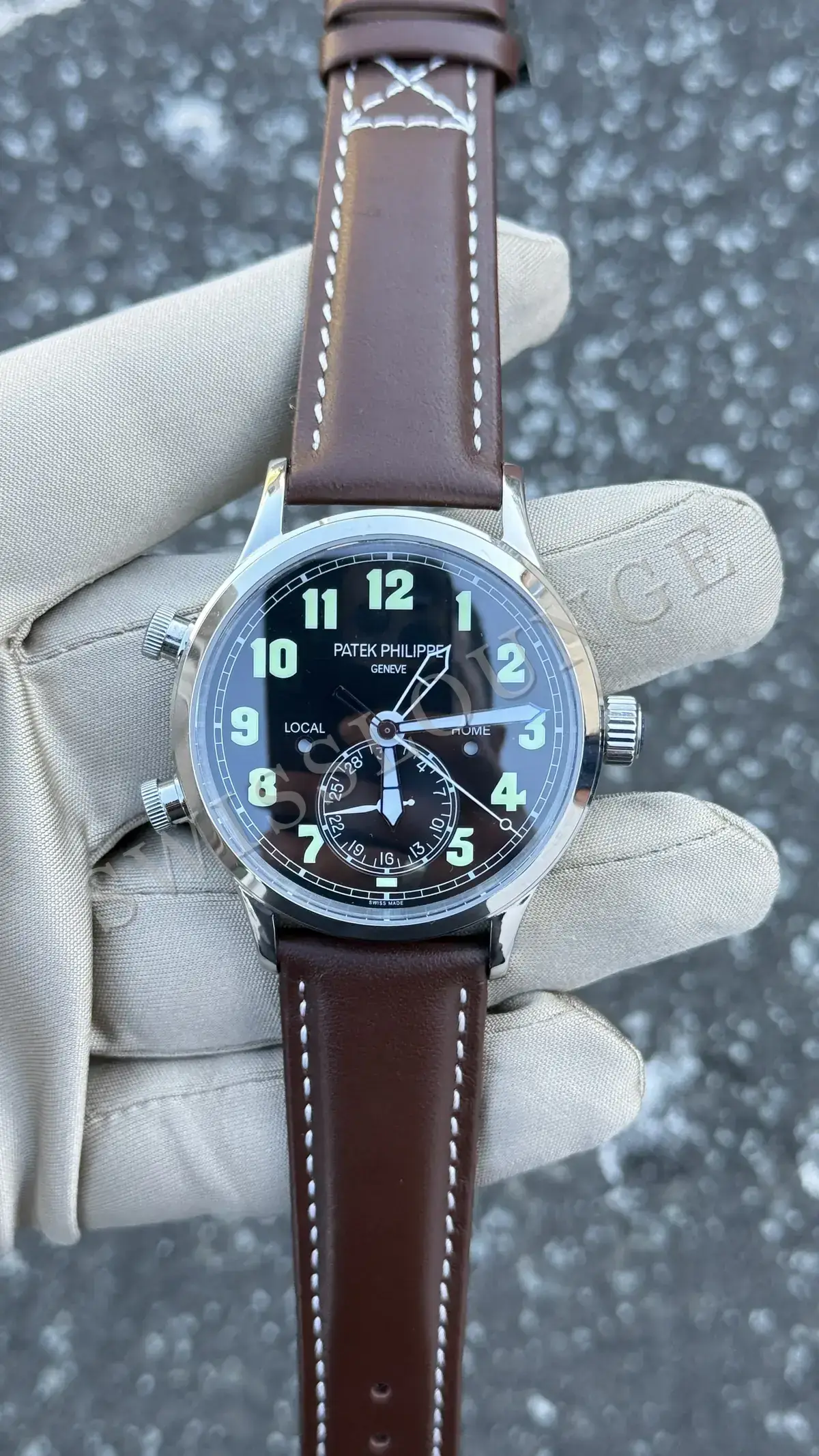 Patek Philippe Calatrava "Pilot Travel Time" 5524G