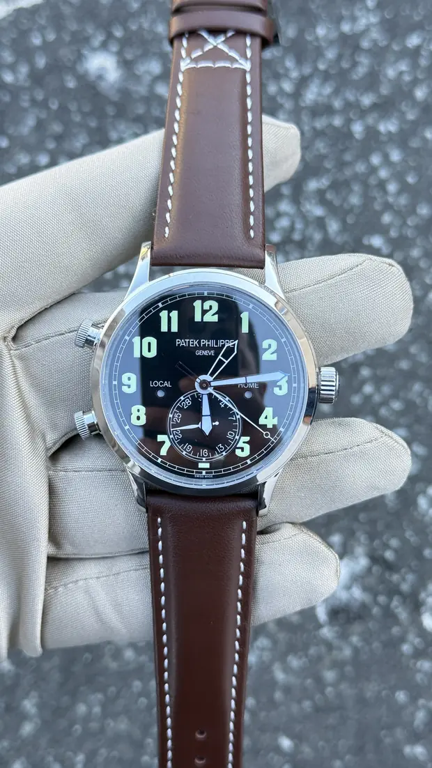 Patek Philippe Calatrava "Pilot Travel Time" 5524G