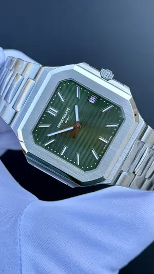 Patek Philippe Cubitus 5821-1A-001 — 2. görsel