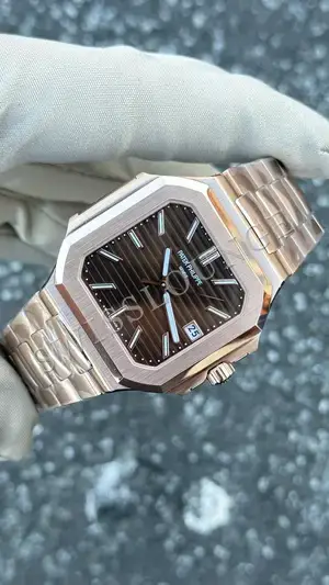Patek Philippe Cubitus 5821 — 3. görsel