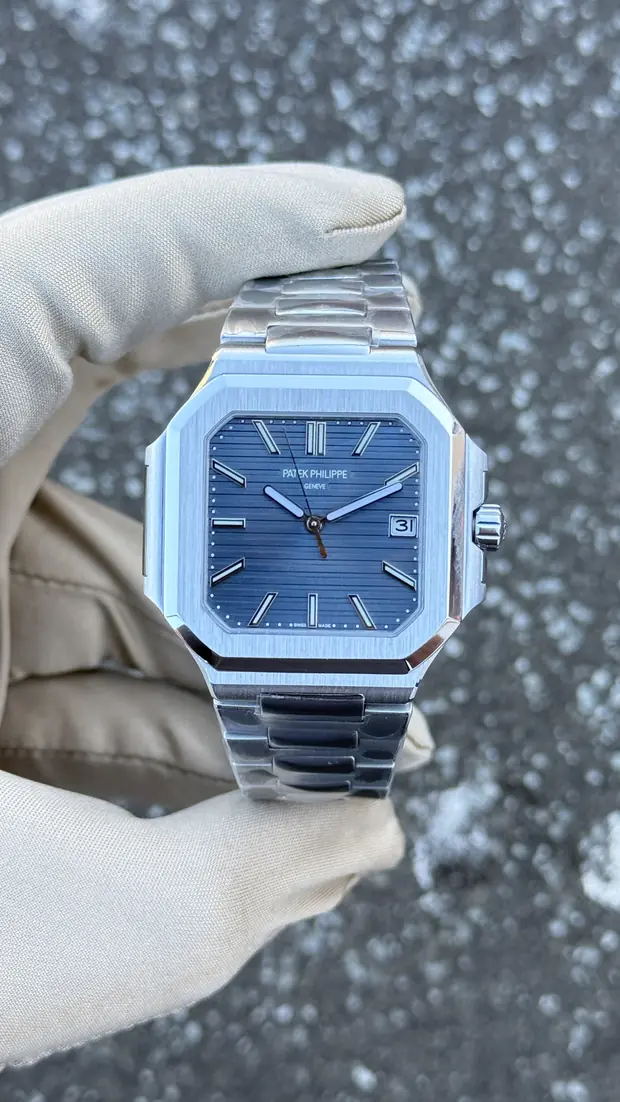 Patek Philippe Cubitus 7128 No. 02