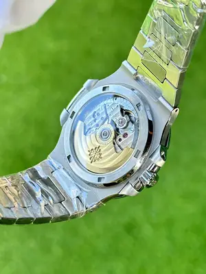 Patek Philippe Nautilus 40 mm "Çelik Jumbo Full Taşlı Bezel" — 7. görsel