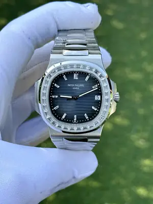 Patek Philippe Nautilus 5711-1A-010 No. 02 — 1. görsel