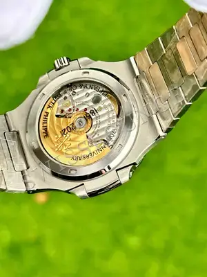 Patek Philippe Nautilus 5711 No. 02 — 8. görsel