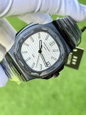 Patek Philippe Nautilus 5711 No. 04 — 3. görsel