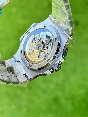 Patek Philippe Nautilus 5711 No. 06 — 7. görsel