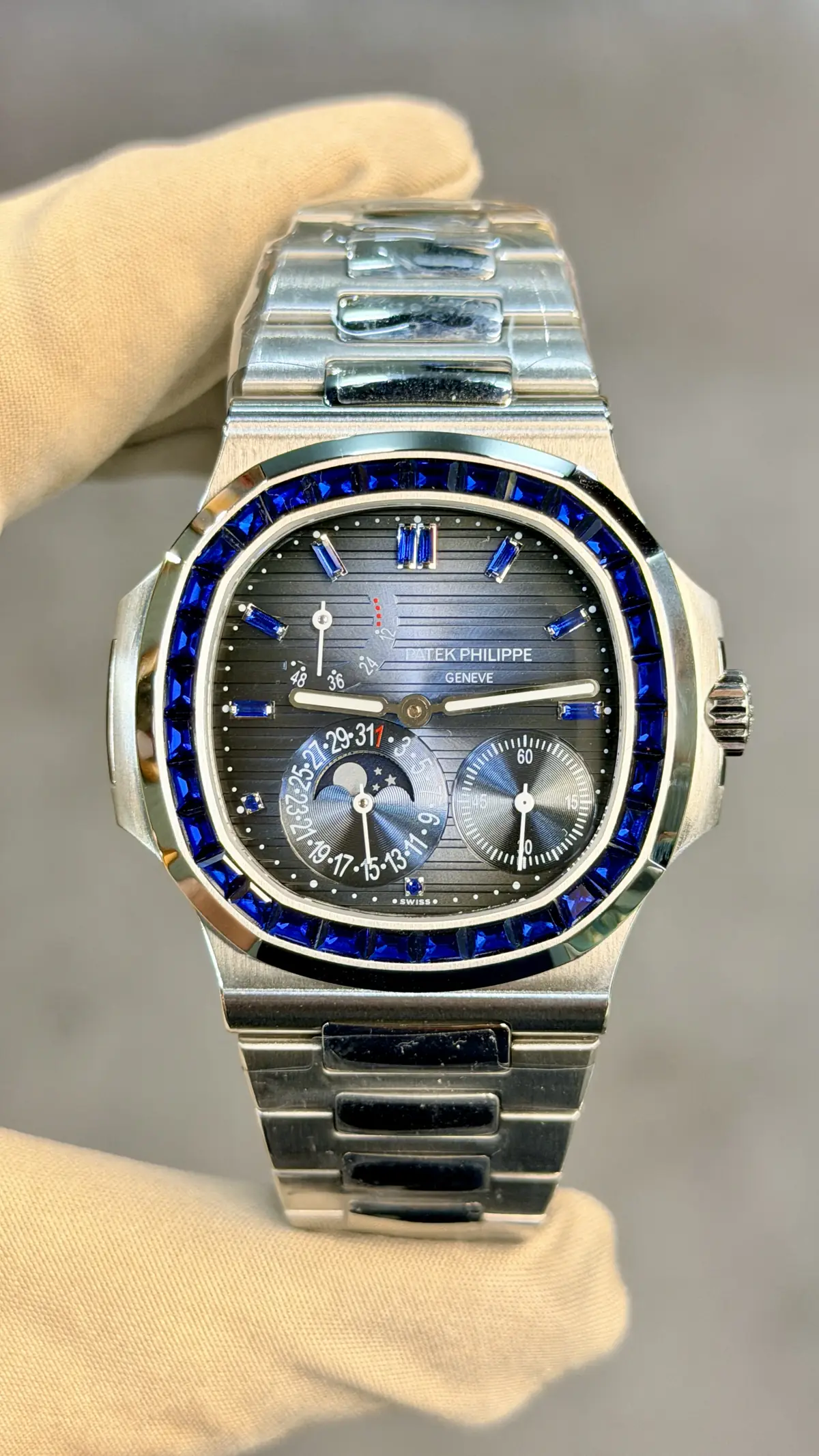 Patek Philippe Nautilus 5712-1A-001 No. 03