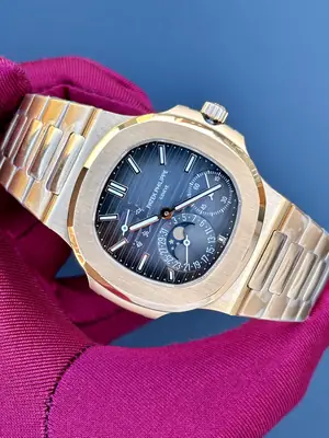 Patek Philippe Nautilus 5712-1R-001 No. 02 — 2. görsel