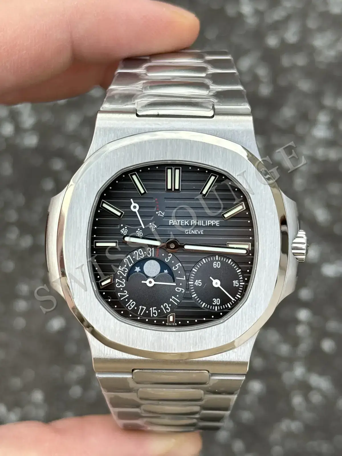 Patek Philippe Nautilus 5712 No. 02