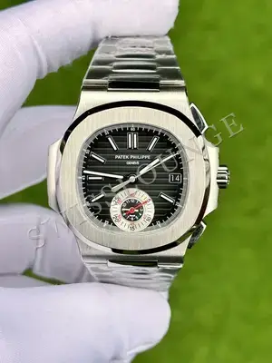 Patek Philippe Nautilus 5712 No. 06 — 1. görsel