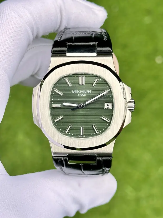 Patek Philippe Nautilus 5712