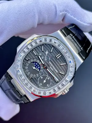 Patek Philippe Nautilus 5712G No. 02 — 3. görsel