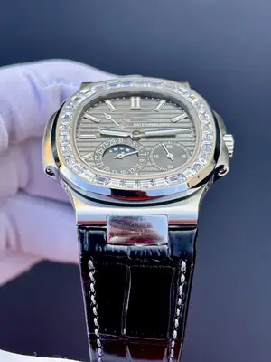 Patek Philippe Nautilus 5712G No. 02 — 4. görsel
