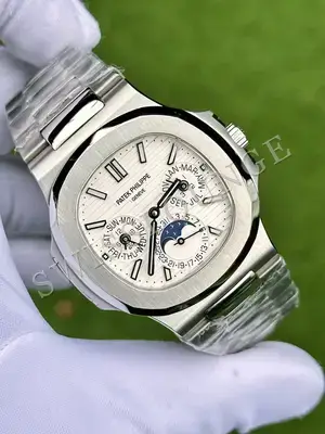 Patek Philippe Nautilus 5726-1A-010 No. 02 — 2. görsel