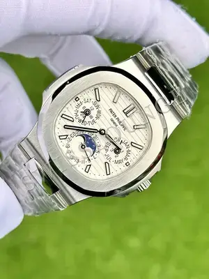 Patek Philippe Nautilus 5726-1A-010 No. 02 — 3. görsel