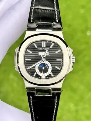 Patek Philippe Nautilus 5726A — 1. görsel
