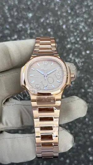 Patek Philippe Nautilus 7118-1R-010, 4. görsel