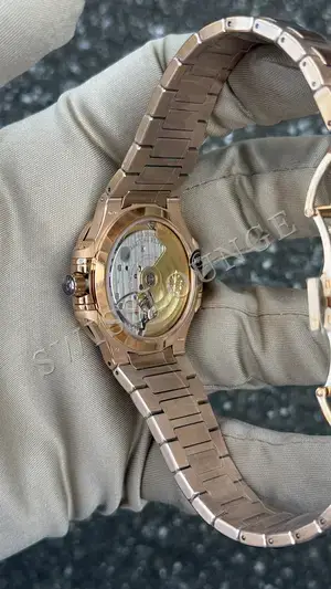 Patek Philippe Nautilus 7118-1R-010, 7. görsel