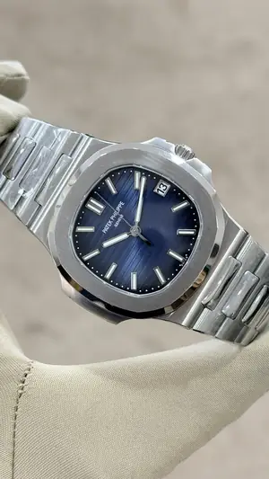 Patek Philippe Nautilus "Çelik Kasa Mavi Kadran" 5711 No. 03 — 3. görsel