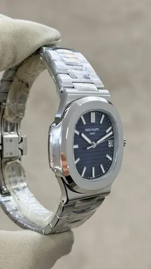 Patek Philippe Nautilus "Çelik Kasa Mavi Kadran" 5711 No. 03 — 6. görsel