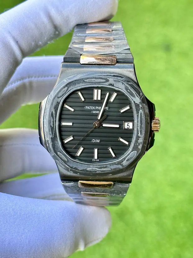 Patek Philippe Nautilus "Çelik Kasa Mavi Kadran" 5711 No. 05