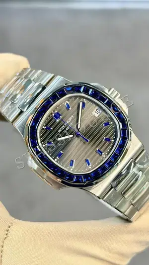 Patek Philippe Nautilus "Çelik Kasa Mavi Kadran" 5712 No. 02 — 2. görsel