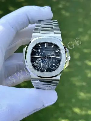 Patek Philippe Nautilus "Çelik Kasa Mavi Kadran" 5712 — 1. görsel